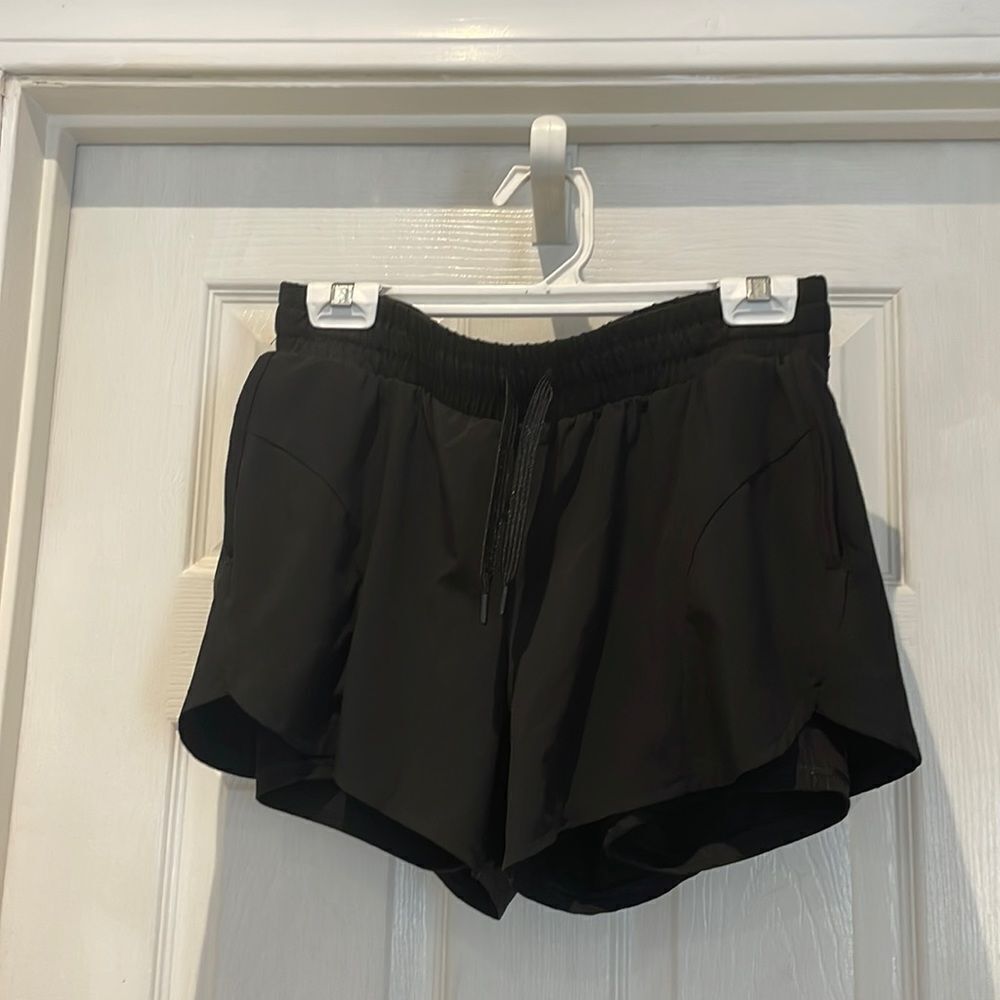 Avia athletic shorts SZ small